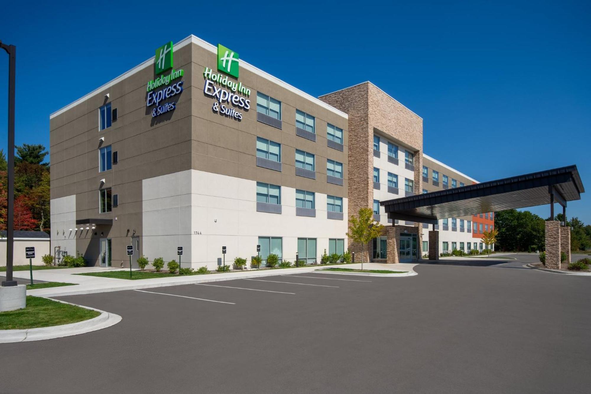 Holiday Inn Express & Suites Muskegon - Grand Haven By Ihg Extérieur photo